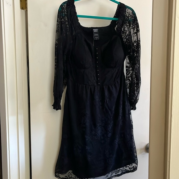 NWT Black Lace Corset Dress from Hot Topic Size 1 Plus - Picture 2 of 5